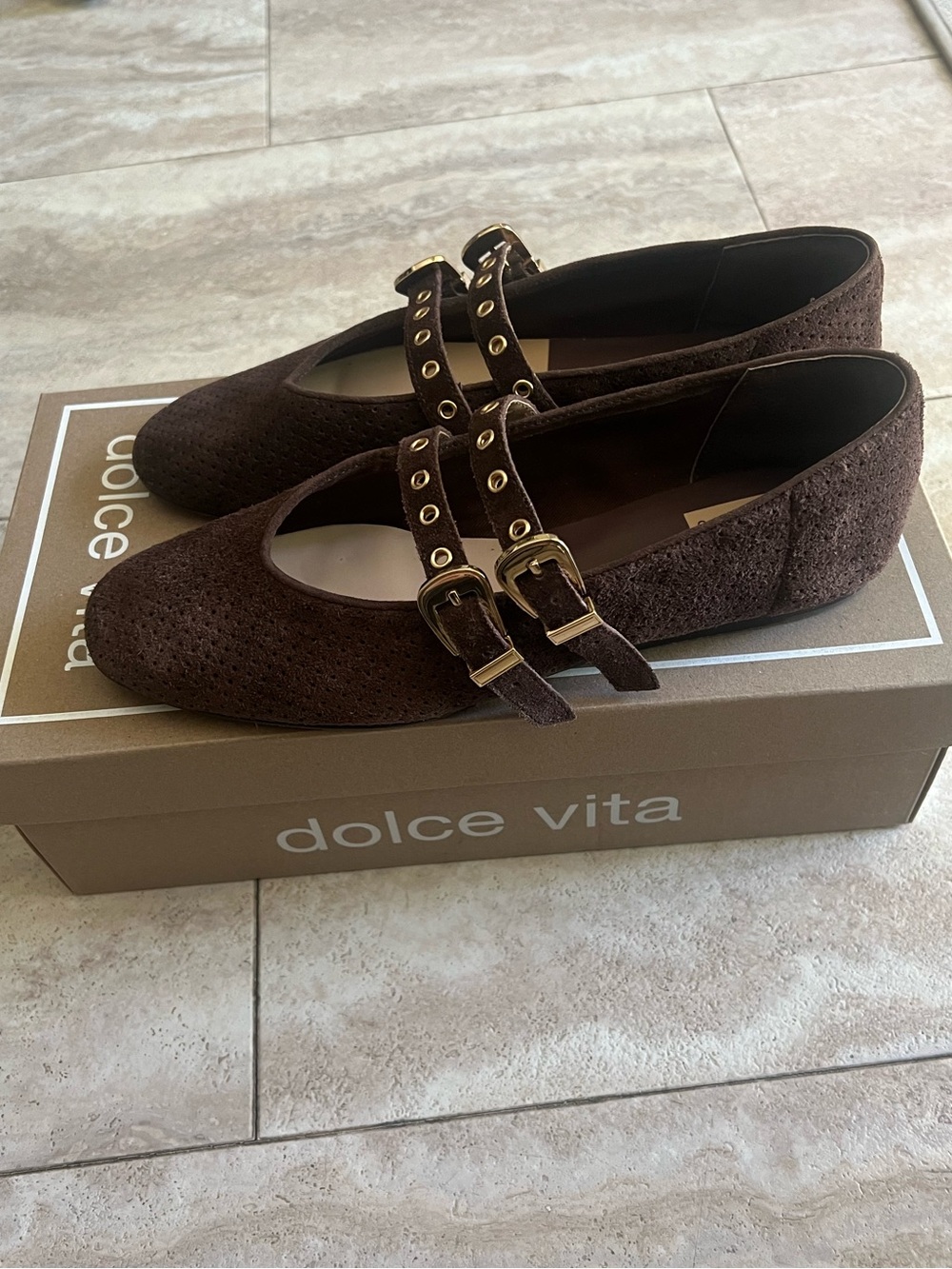 Dolce Vita Baylee Grommet Dark Brown Ballet Flats - Picture 8 of 12